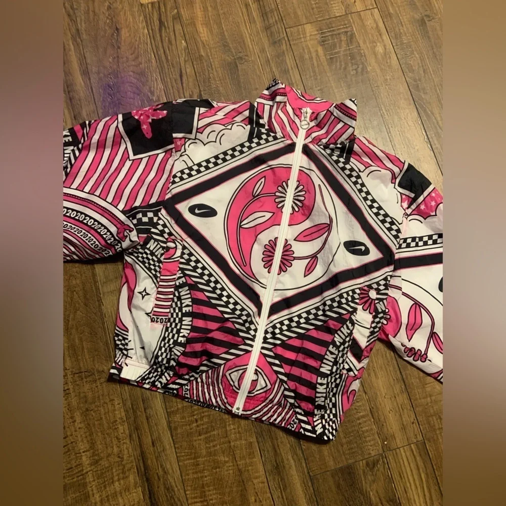 Pink & Black Nike yin & yang Patterned Jacket rare jacket flame eye logo spring